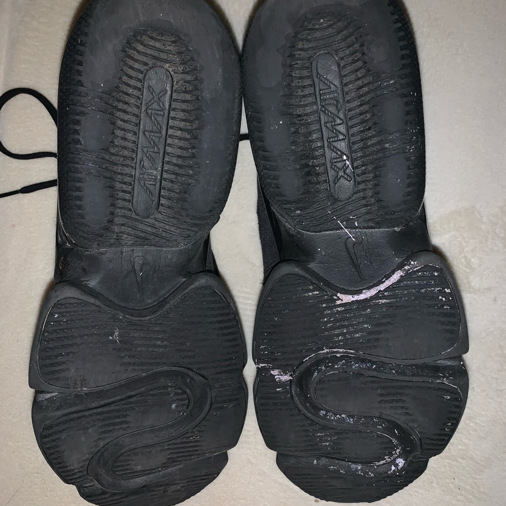 Nike Women  Air Max 270